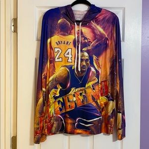 Lakers lightweight hoodie. Smoke free home!!